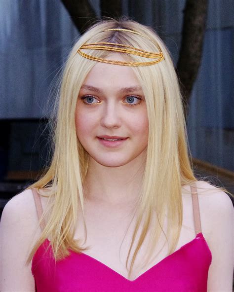 pictures of dakota fanning|dakota fanning images photo gallery.